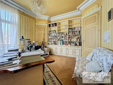 Elegant townhouse, in the heart of MONTVAL-SUR-LOIR (72), 6 bedrooms, 2090 m² plot