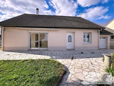 Maison à vendre 5 pièces VAAS (72), 3 chambres, garage, combles aménageables sur 900 m² de terrain
