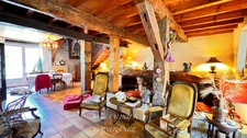 EXCEPTIONAL PROPERTY IN THE HEART OF THE COUNTRYSIDE – 292 m² – 2 HECTARES – COTTAGE – SWIMMING POOL – ABSOLUTE PEACE AND QUIET near CARAMAN (31)