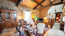 EXCEPTIONAL PROPERTY IN THE HEART OF THE COUNTRYSIDE – 292 m² – 2 HECTARES – COTTAGE – SWIMMING POOL – ABSOLUTE PEACE AND QUIET near CARAMAN (31)