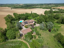 PROPRIÉTÉ D’EXCEPTION EN PLEINE CAMPAGNE – 292 m² – 2 HECTARES – GÎTE – PISCINE – CALME ABSOLU proche de CARAMAN (31)