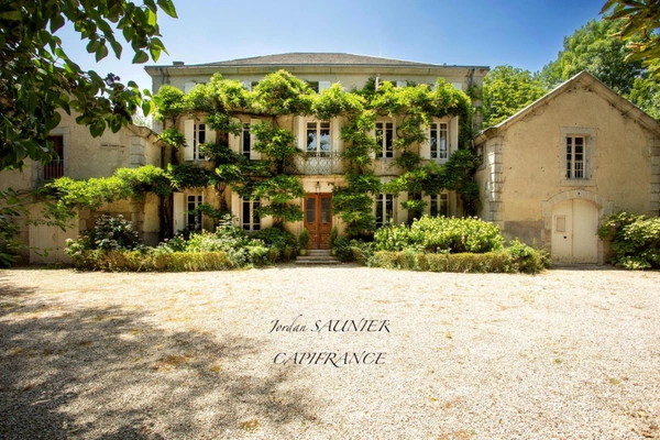 Propriété à vendre 14 pièces proche de CASTRES (81)