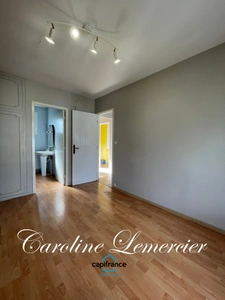 Maison à vendre Dollon MAISON DE VILLAGE 1 chambre, dépendances (studio) , garage , terrain 750 m² 