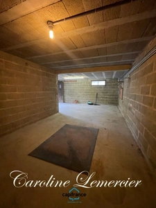 Maison à vendre 5 pièces proche de CONNERRE (72)La Chapelle saint remy, Maison sur sous-sol total 90 m² habitables  avec un très beau terrain de 2500 m² paysagé