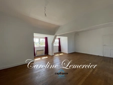 House for sale AXE CONNERRE /LA FERTE BERNARD (72)Mansion 245 m² living space, outbuildings, swimming pool, land 1550 m² 
