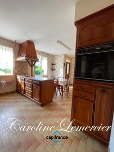 Maison à vendre 5 pièces  (72) Maison de 94 m² habitables sur sous sol et grenier , 3 chambres , 75 m² dépendances, 2800 m² terrain