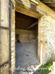 Maison à vendre 4 pièces proche de CONNERRE (72)FERMETTE en campagne isolée de 60 m² habitables 2 chambres avec un potentiel evolutif sur dependances, 1 hectare de terrain avec ruisseau 