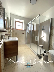 Dpt Sarthe (72), à vendre proche de Connerré FERMETTE en campagne 294 m² habitables  , 6 chambres , terrain de 1500 M²