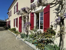 House for sale AXE CONNERRE /LA FERTE BERNARD (72)Mansion 245 m² living space, outbuildings, swimming pool, land 1550 m² 