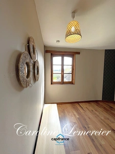 Dpt Sarthe (72), à vendre proche de Connerré FERMETTE en campagne 294 m² habitables  , 6 chambres , terrain de 1500 M²