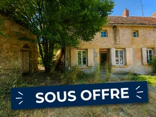 Maison en pierres à rénover, avec terrain