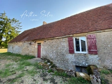 Former 18th-century farmhouse – 130 m², outbuildings and over 4,000 m² of land
