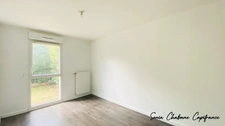 Appartement 2 pièces avec jardin – Saint-Priest, secteur Revaison