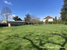 A vendre sur SAINT-PRIEST MANISSIEUX (69 800) - Terrain plat constructible de 1 004 m²