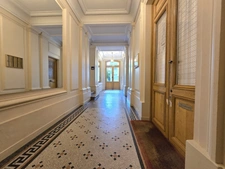 Cave rare à NEUILLY SUR SEINE 