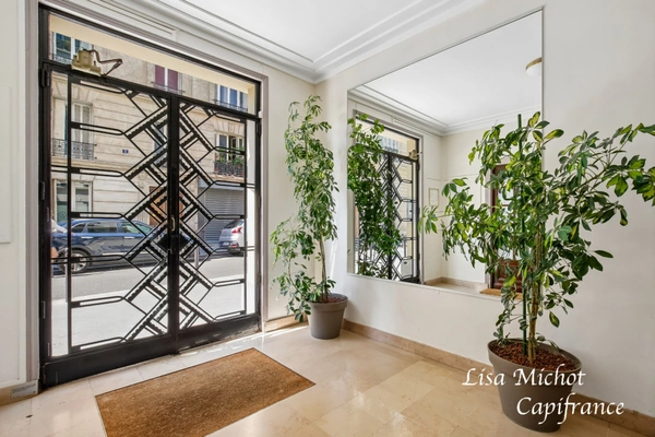 Paris 16ème Auteuil, Appartement 6 pièces au pied des commodités