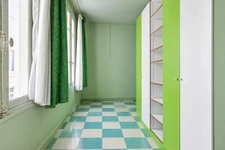 Paris 16th arrondissement, Auteuil area, 6-room apartment close to amenities