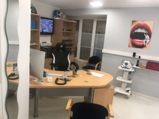 Local/bureau avec accessibilité PMR à vendre LE PLESSIS PATE (91) limitrophe Brétigny
