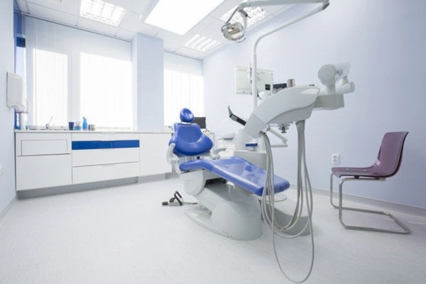 Local/bureau avec accessibilité PMR à vendre LE PLESSIS PATE (91) limitrophe Brétigny