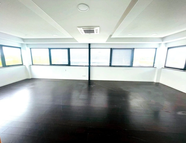 Bureaux tout confort à louer EGLY (91) proche RN 20