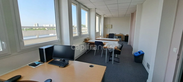 Dpt Hauts de Seine (92), à louer BAGNEUX Bureau  