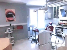 Local/bureau avec accessibilité PMR à vendre LE PLESSIS PATE (91) limitrophe Brétigny