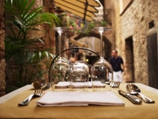 à vendre RESTAURANT LICENCE 4   proche de OULLINS  (69)
