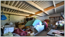 Maison en pierre avec travaux, 69m², terrain 5.1ha