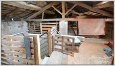 Maison en pierre avec travaux, 69m², terrain 5.1ha