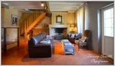 Maison en pierre, 16 pièces, 8 chambres.
