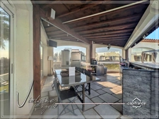 Bages – Sea and Lagoon View: Exceptional 540 m² Villa with 7 Suites and Landscaped Garden