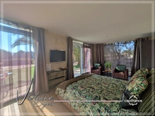 Bages – Sea and Lagoon View: Exceptional 540 m² Villa with 7 Suites and Landscaped Garden