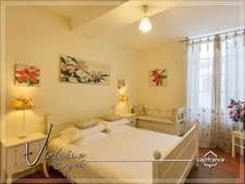 Olonzac – Exceptional 408 m² property with pool, garden and two independent homes – high-yield holiday rental business