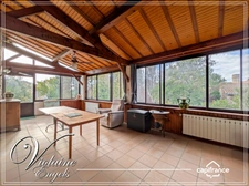 Large family home with outbuildings, swimming pool and spacious workshop in Pépieux (Aude – Minervois)