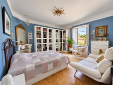 **Renovated character house with garden and private parking near Béziers**