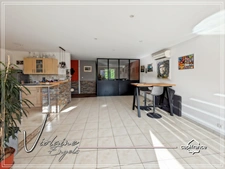 Villa de plain-pied lumineuse avec jardin piscinable et garage – Félines-Minervois