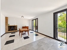 **Renovated house for sale in Siran – 3 bedrooms, terrace, courtyard and large garage**