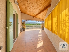 MAISON DE CARACTÈRE – 6 CHAMBRES, ASCENSEUR, TERRASSE ET VUE SUR LES VIGNES – VILLEDAIGNE