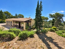 Maison d’architecte atypique avec jardin arboré, terrasses et spa à Lézignan-Corbières