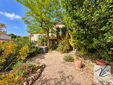 **Character village house in Cesseras with garden, 4 bedrooms and EPC rating B**