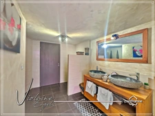 Bages – Sea and Lagoon View: Exceptional 540 m² Villa with 7 Suites and Landscaped Garden