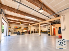 Maison à vendre à Pépieux – 4 chambres, piscine, jardin et très grand garage