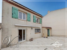 Covered Pool Family Home with Garage – Narbonne, South of France