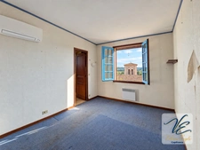 ARGENS-MINERVOIS – Maison de caractère avec 4 chambres, terrasses, jardin arboré et garage