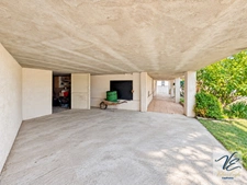 MAISON DE CARACTÈRE – 6 CHAMBRES, ASCENSEUR, TERRASSE ET VUE SUR LES VIGNES – VILLEDAIGNE