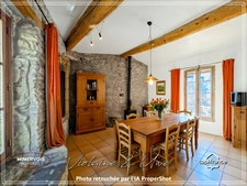 Maison de caractère avec tour médiévale, terrasse plein sud et grand garage – Cesseras