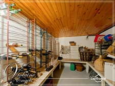 Large family home with outbuildings, swimming pool and spacious workshop in Pépieux (Aude – Minervois)