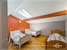 Maison de caractère rénovée avec ascenseur, jardin piscinable – Villedaigne