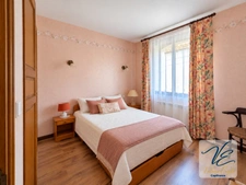 Maison à vendre à Pépieux – 4 chambres, piscine, jardin et très grand garage
