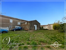 Character Property to Renovate with Building Land – High Investment Potential – South of France (Oupia, Minervois)